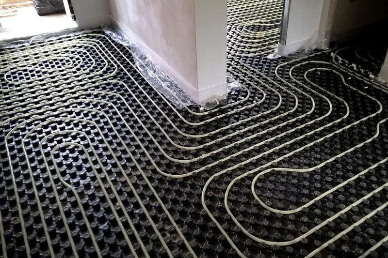 Sistemi-Radianti-riscaldamento-a-pannelli-radianti-civile-800x533