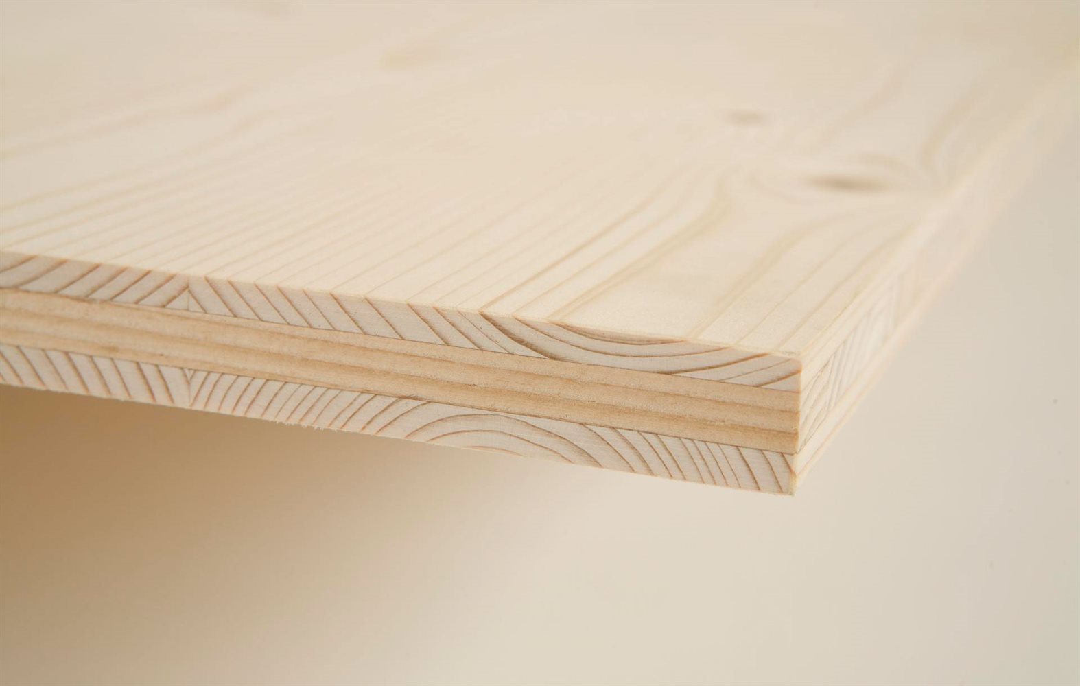 pfeifer_2017_massivholzplatten_detail