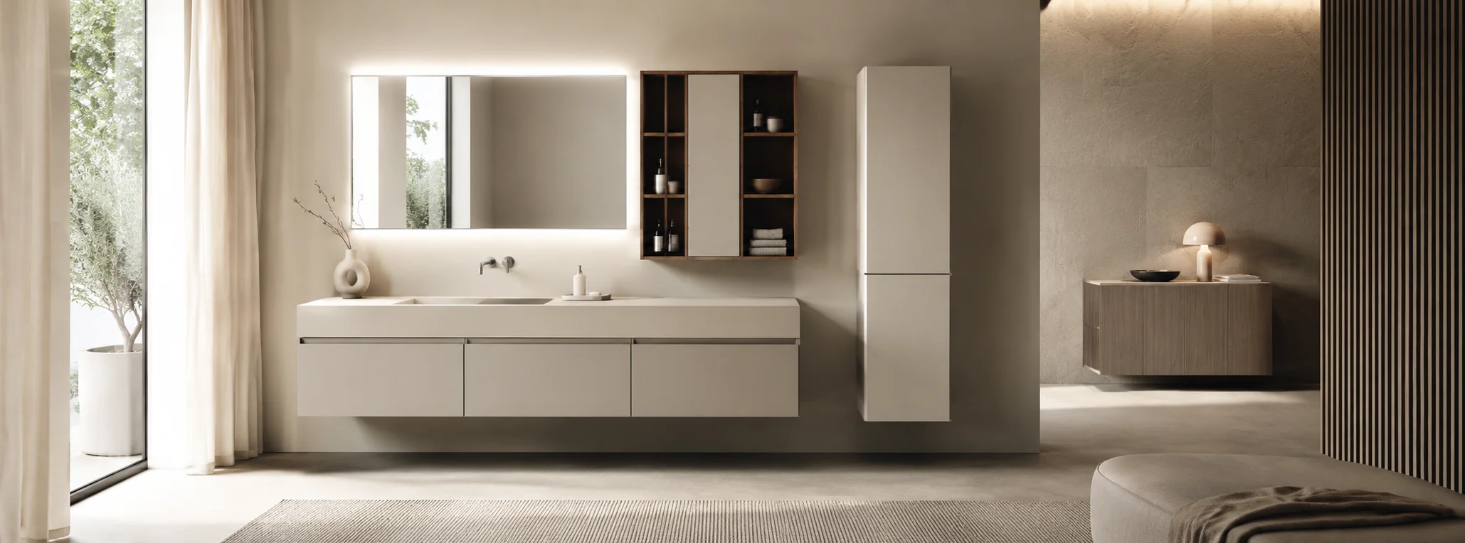 Immagine header della categoria sistemi bagno con mobili lavabo, colonne e top, inseriti in una scena realistica, ordinata e priva di marchi.