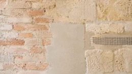 Cover della categoria consolidamento e restauro con tre elementi rappresentativi delle principali aree funzionali.