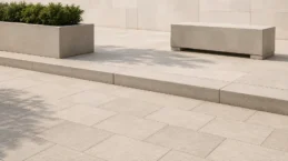 Cover della categoria pavimenti per esterno e arredo urbano con tre elementi rappresentativi delle principali aree funzionali.